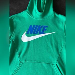 Big Boys Nike Hoodie Sz Medium